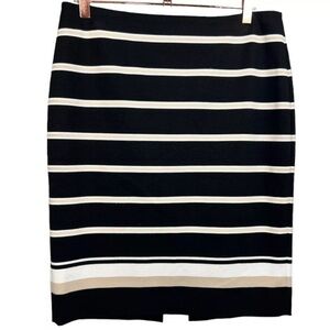 🌺 3/$25 🌺 Cato | Women’s Plus Sized | Striped Pencil Skirt | Size 26/28W |‎